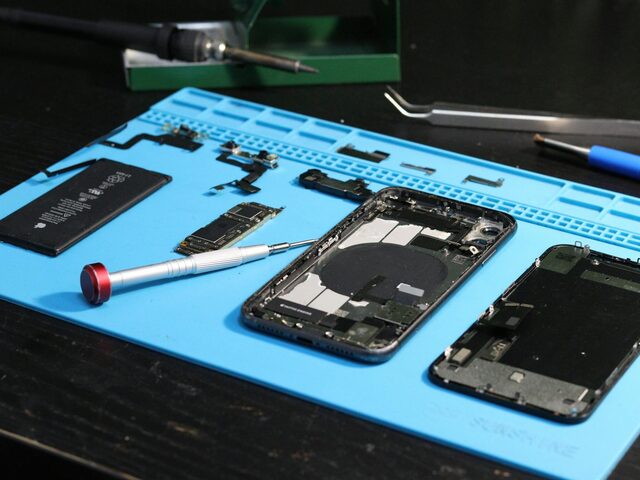 Samsung Galaxy repair at OK Cellular
